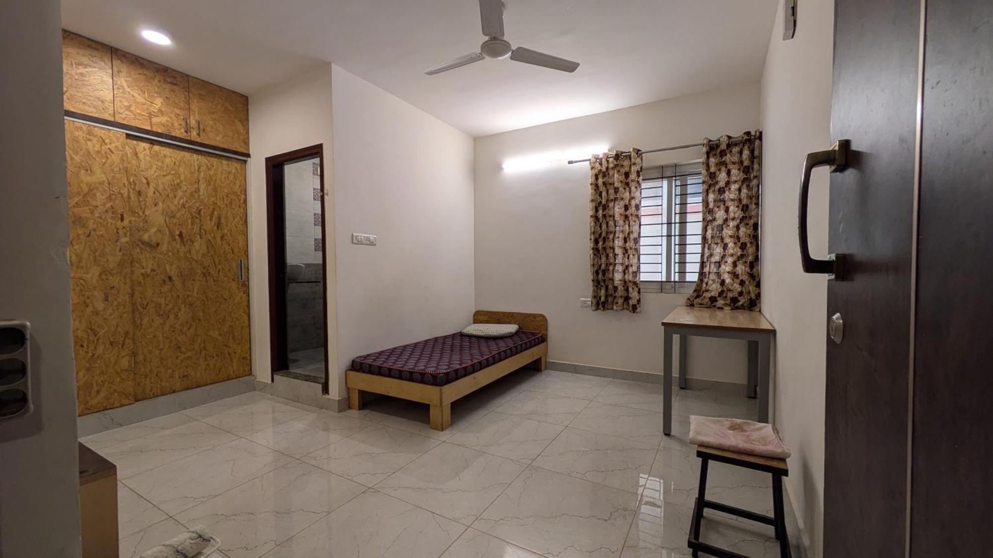 Ashraya Hostel Bangalore Ngoại thất bức ảnh